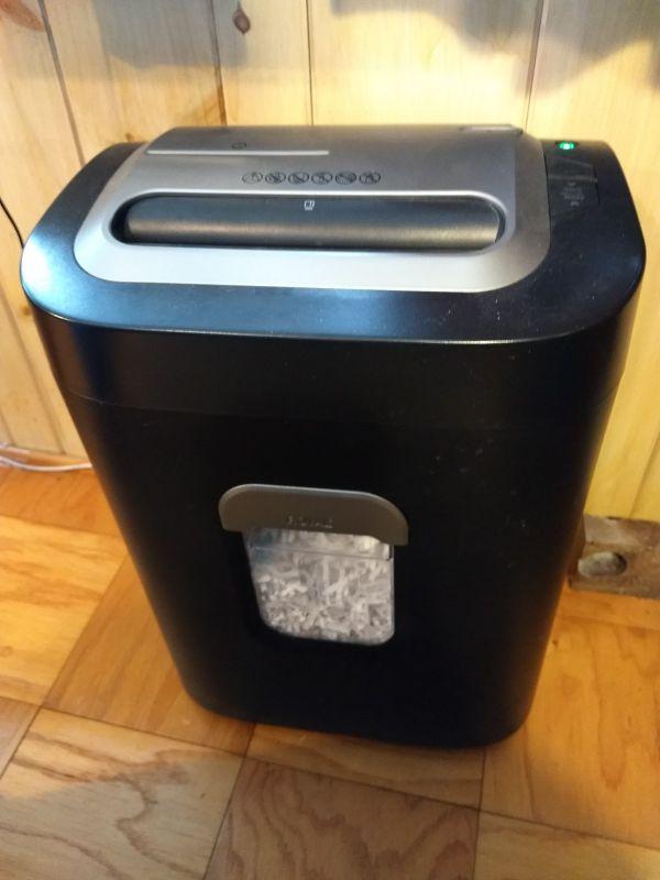 Royal 1620MX Crosscutter Shredder