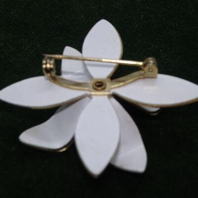 Mid Century Gold & White Rhinestone Flower Pin 