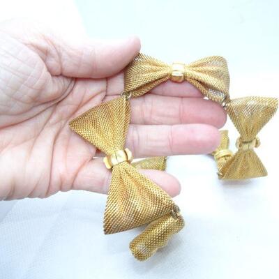 Vintage 7 linked Bows, Ribbons, Mesh necklace