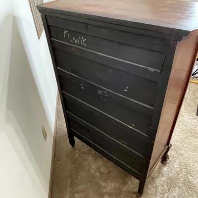 Ribbon Striped Mahogany Claw Foot Vintage Chest of Drawers 