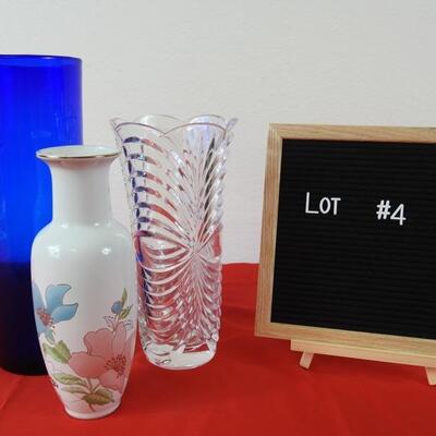 Lot $4 Vases