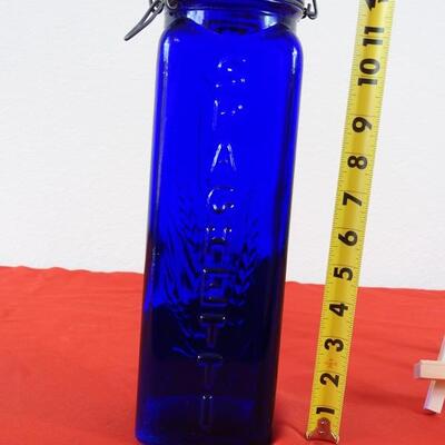 Pasta jar