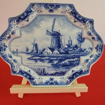 Delft wall hanging
