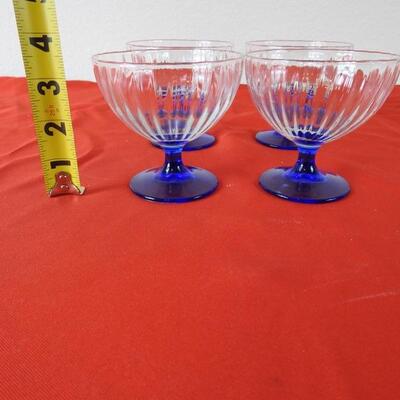 Glass dessert glass
