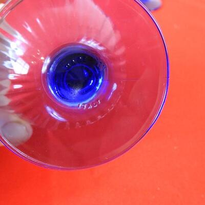 Glass dessert glass