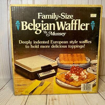 Lot 112 NEW Fish Poacher & Belgian Waffle Maker