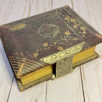 Lot 115 Antique Photo Album CDVs Carte - de - Visite 