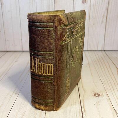 Lot 115 Antique Photo Album CDVs Carte - de - Visite 