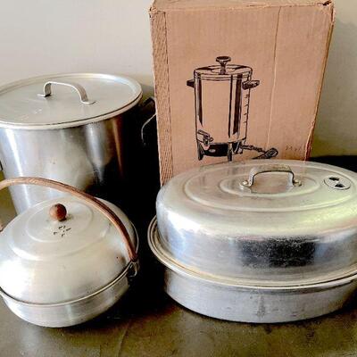 Lot 121 Group Vintage Aluminum Kitchen Items & Coffee Percolator Stock Pot Steamer Roaster