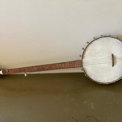 Lot 123 Melody Banjo 5 Strings 38"