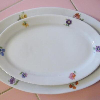 Lot 134 Set Children's Dishes Ceramic with Flowers 14 pcs Plates Platters Gravy