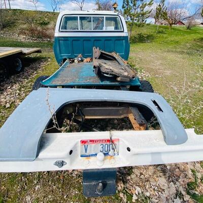 1978 Chevy Scottsdale 350 CID V8 included