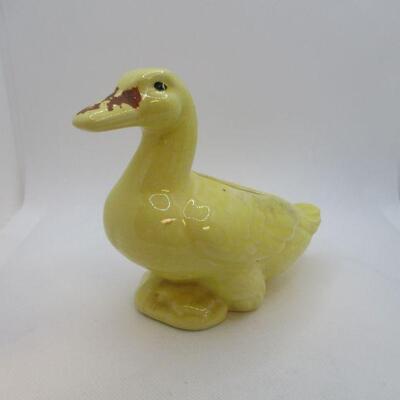 Lot 33 - Quack the Duck Planter