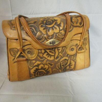 Lot 51 - Hand Tooled Leather Purse