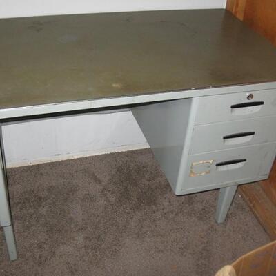 Lot 147 Steel Student Size Desk by Clipper Made in Japan #2