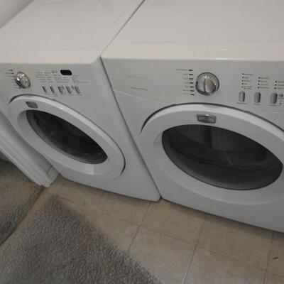 Frigidare Washer & Dryer