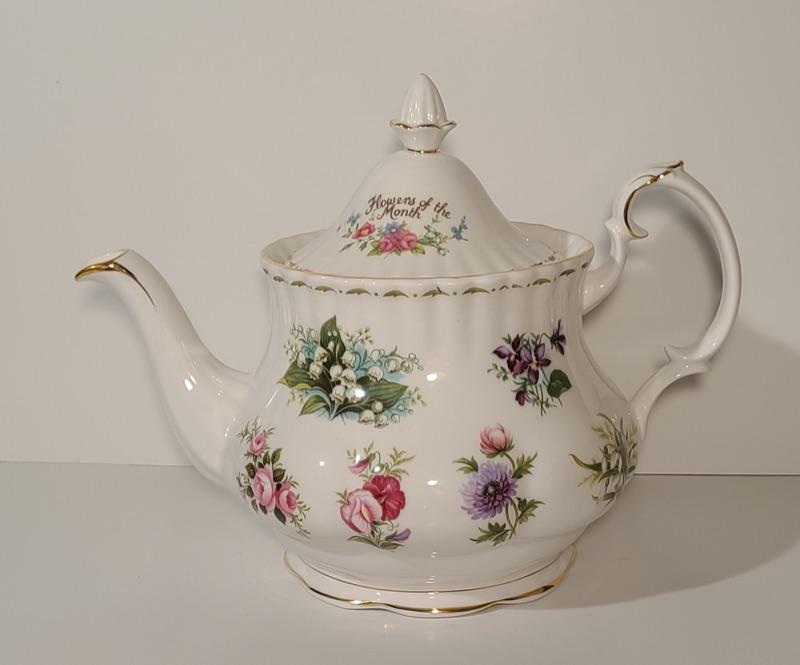 Lot 132: 1984 Royal Albert Flower of the Month Teapot | EstateSales