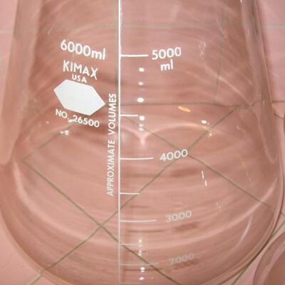 Lot 148 Group of Laboratory Equipment Erlenmeyer Flasks Crucible 5 pcs