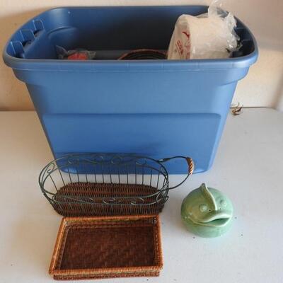Paper goods,  untensil basket