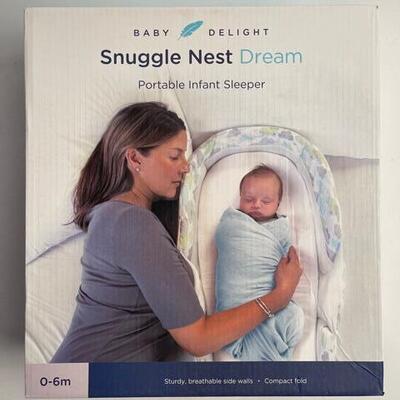 Baby Delight Snuggle Nest Dream Portable Infant Sleeper 0-6 Months