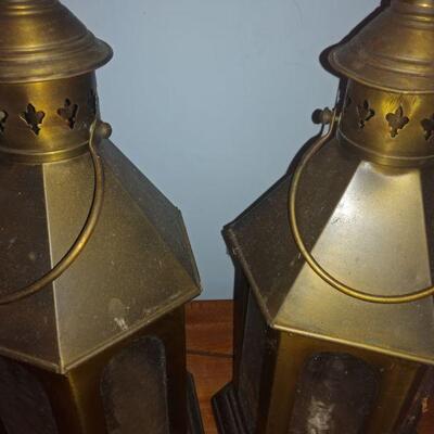 Vintage Brass Lantern Duo Table lamps