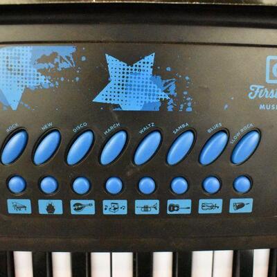 First Act Discovery - Electronic Keyboard - Blue Stars - New