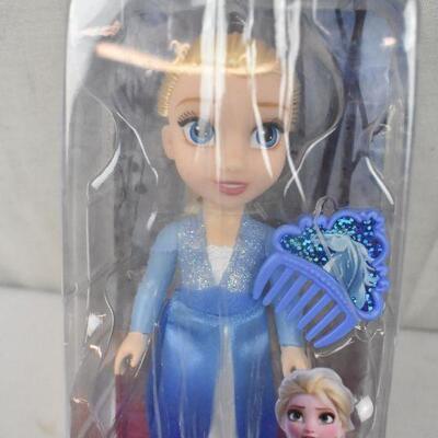 Disney Frozen 2 Petite Elsa Adventure Doll - New