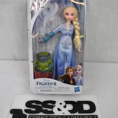 Disney Frozen 2 Elsa Doll With Pabbie & Salamander Figures - New