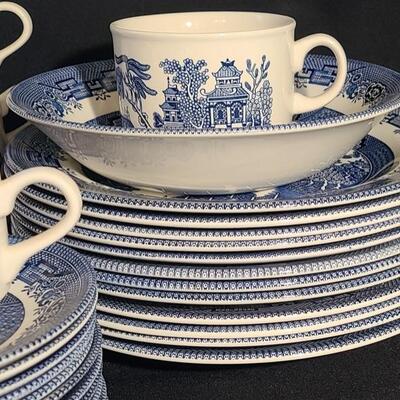 Lot 182: English Blue Willow Serving Pieces