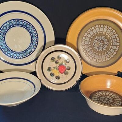 Lot 141B:  Vintage Mid Century Modern Platters and Vegetable Bowls