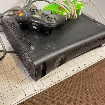 #160 X Box 360 with Controls and Power supply 