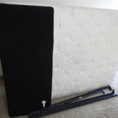 Full size mattress