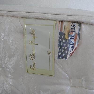 Full size mattress
