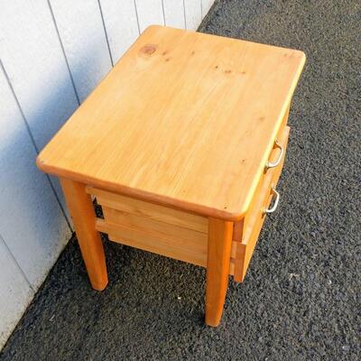 Lot #7 Solid Wood Night Stand/ End Table w/ Two Drawers