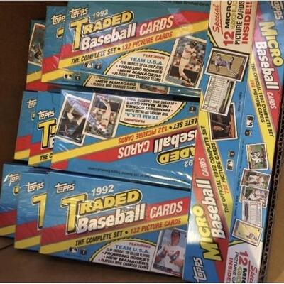 TOPPS 1992 Lot of 12 Complete Sets Unopened Baseball Cards