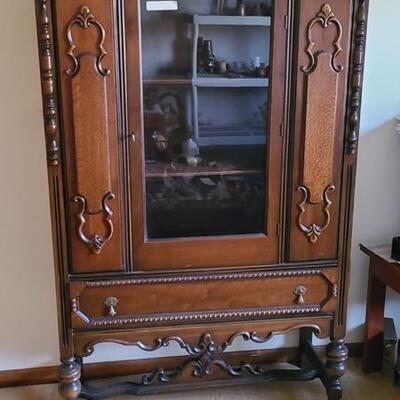 Lot B2: Antique Glass Front Curio Cabinet 