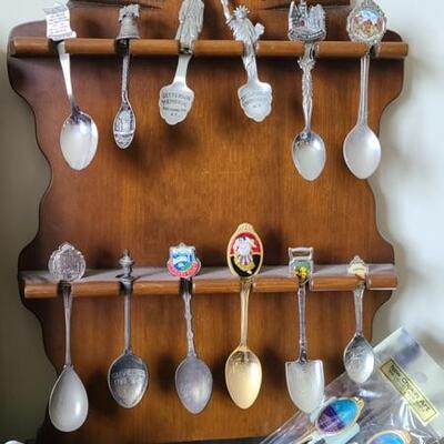 Lot 157: Vintage Collectible Spoons 