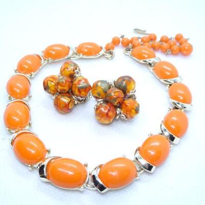 Made in HONG KONG - Beautiful Orange Necklace & Clip Earrings - Reserve