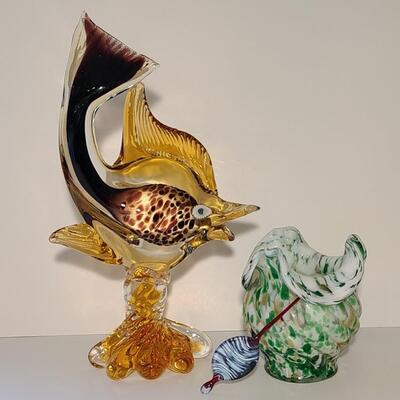 Lot 88: Large Blown Art Glass Fish and Vase