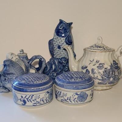 Lot 89: Blue and White Home Decor (Two's Company and More)