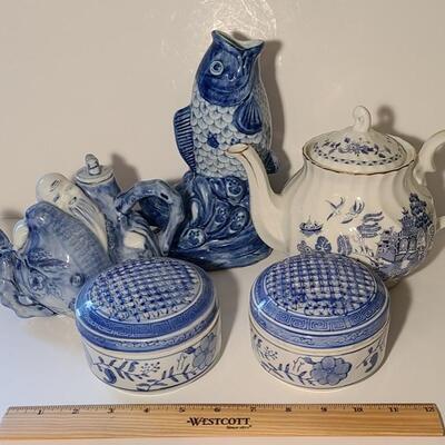 Lot 89: Blue and White Home Decor (Two's Company and More)