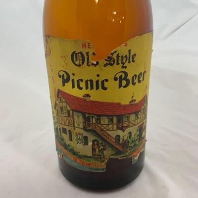 -23- VINTAGE | Old Style Picnic Beer | Amber Bottle