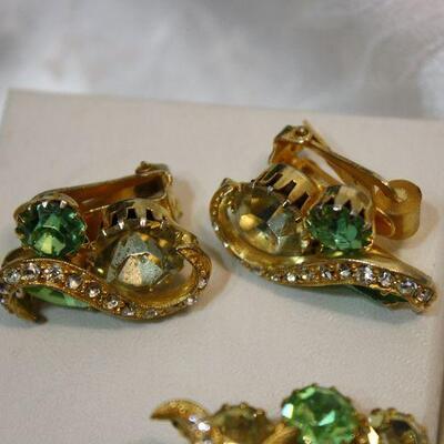 Vintage Hobe green & yellow rhinestone brooch & earring set