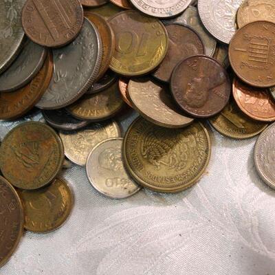 Lot 2 mixed vintage foreign coins 