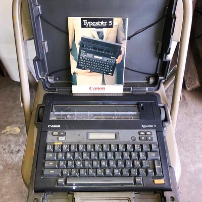 Lot 160 Vintage Canon Tyestar 5 Personal Typewriter  Battery Operated