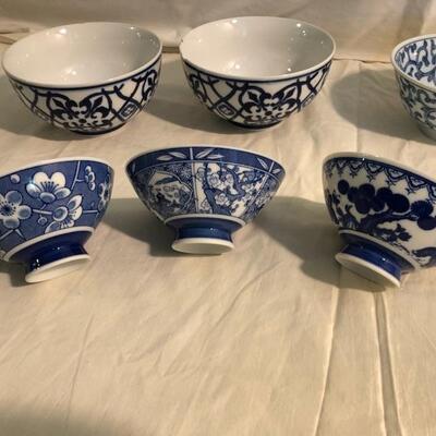 Blue & WhiteÂ  Rice Bowls - 2 sets, large and small