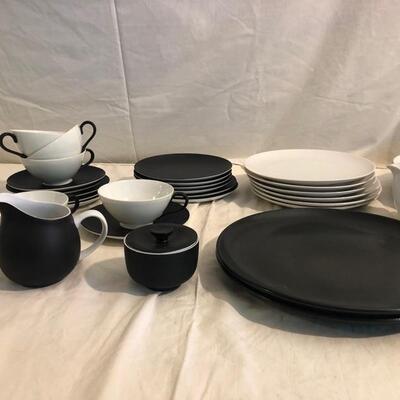 Kyoto black and white dinner Set