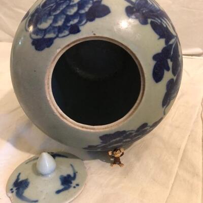 Antique Ginger Jar with lid
