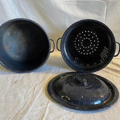 Assorted cookware