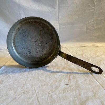 Assorted cookware